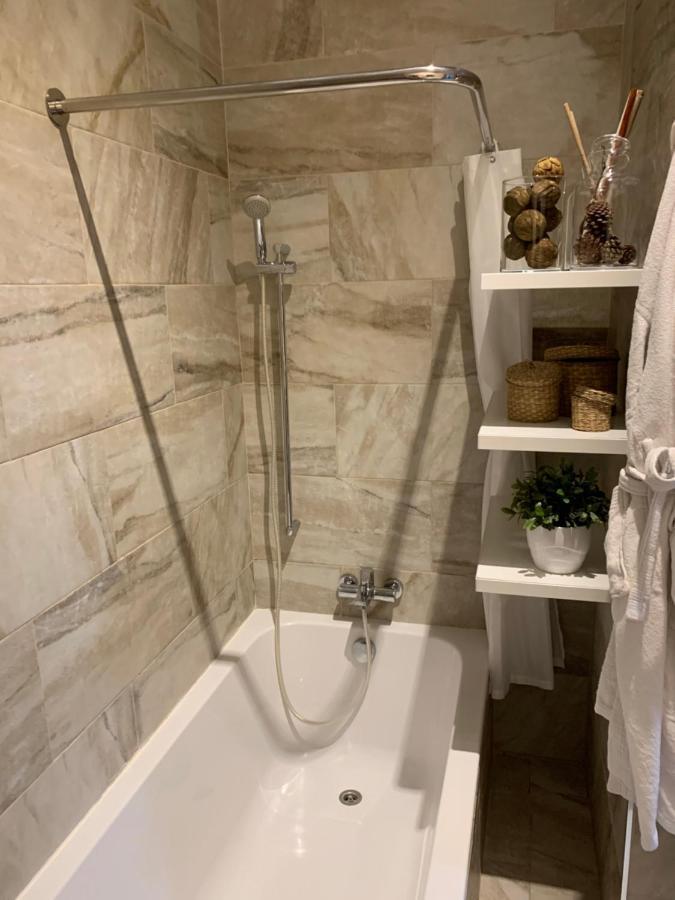 Genista Apartment Kalkara Esterno foto